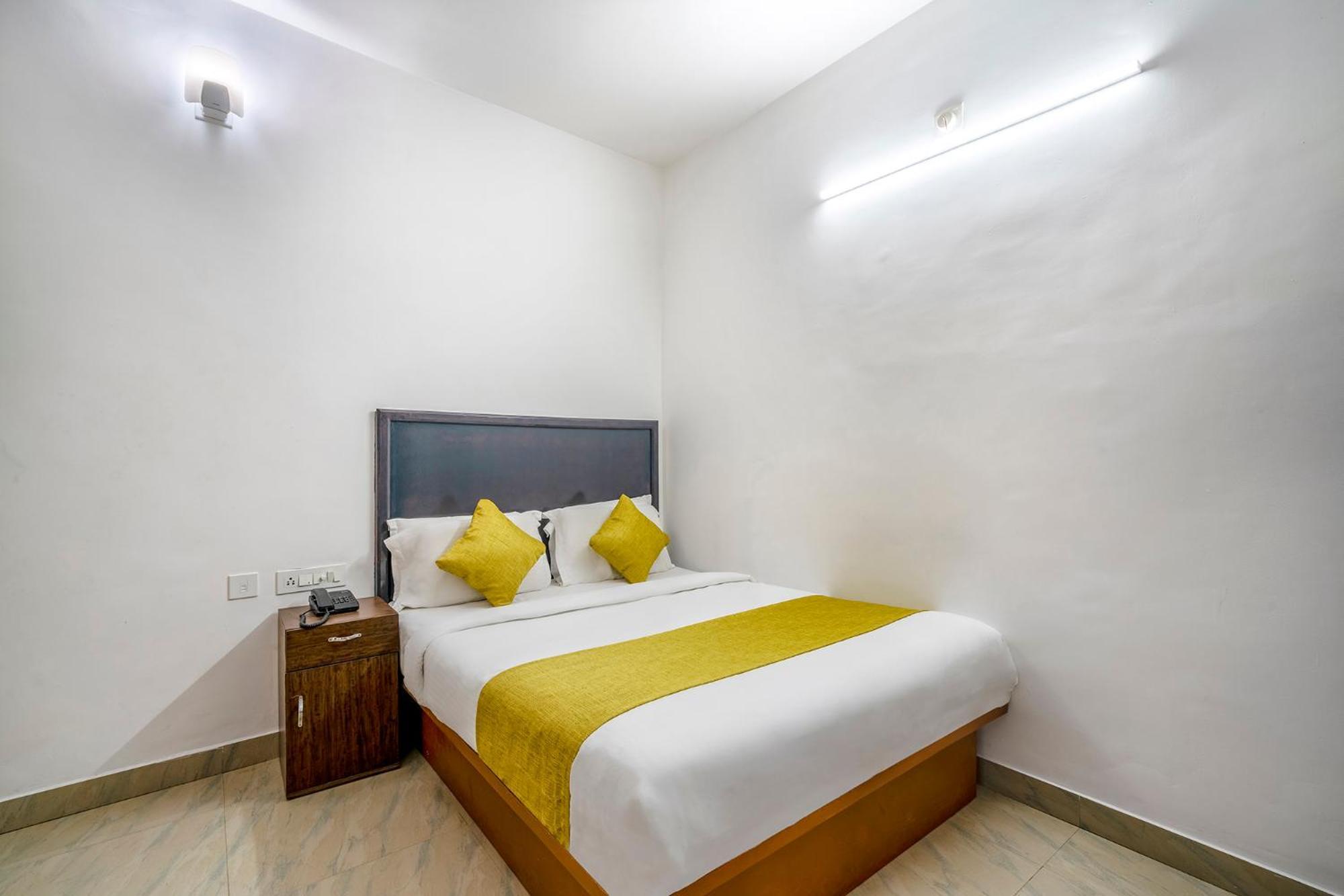 Fabhotel Abrigo Residency Anaviratty Kültér fotó